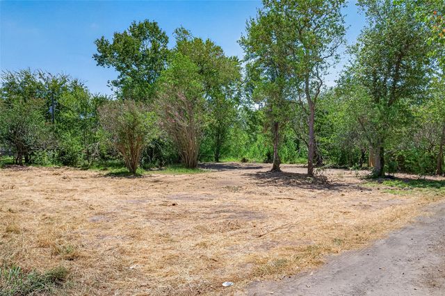 3126 Henson Road, Rosenberg, TX 77471