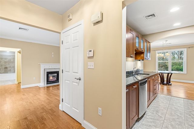 70 Turner Street D-2, Warwick, RI 02886