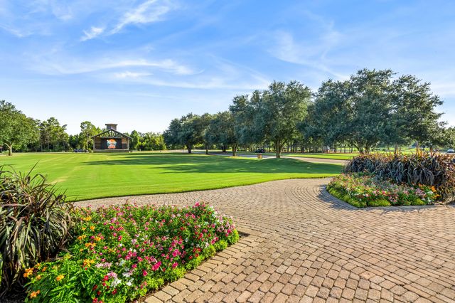 112 E CAPTAIN FRITZ WAY, Freeport, FL 32439