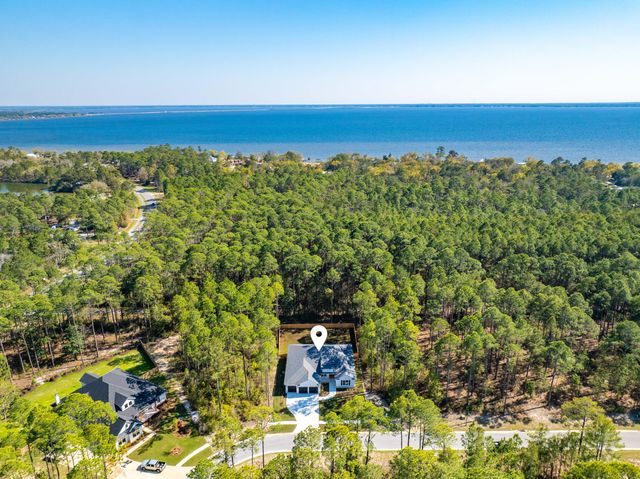 112 E CAPTAIN FRITZ WAY, Freeport, FL 32439