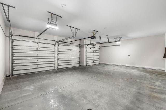 112 E CAPTAIN FRITZ WAY, Freeport, FL 32439