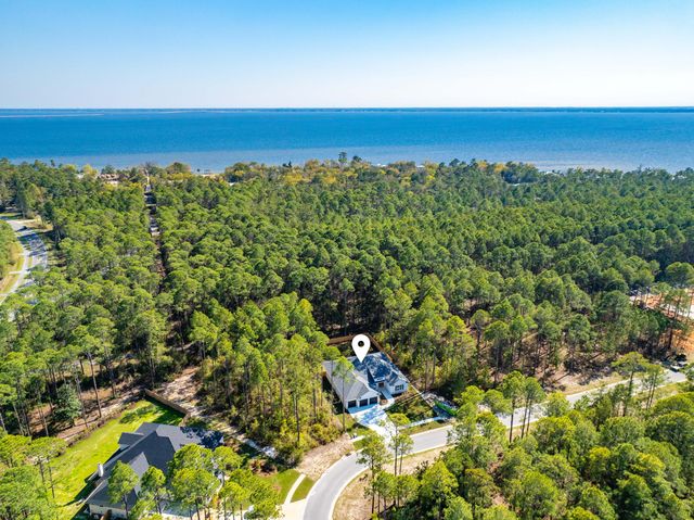 112 E CAPTAIN FRITZ WAY, Freeport, FL 32439