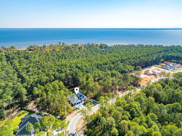 112 E CAPTAIN FRITZ WAY, Freeport, FL 32439