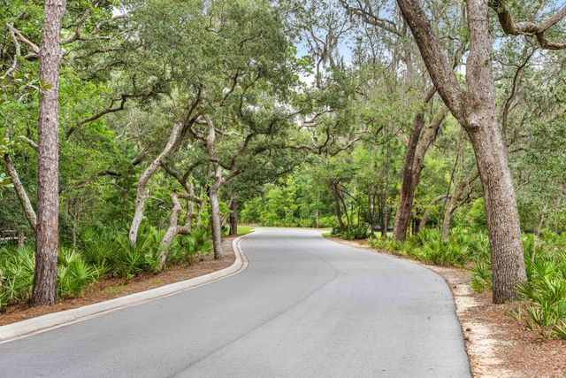 112 E CAPTAIN FRITZ WAY, Freeport, FL 32439