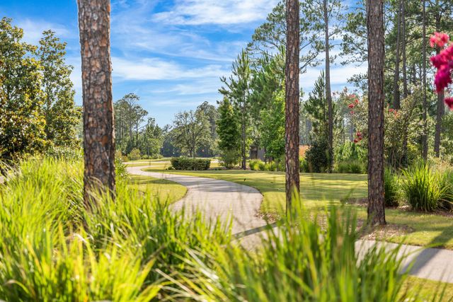 112 E CAPTAIN FRITZ WAY, Freeport, FL 32439