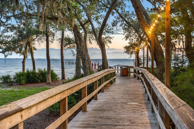 112 E CAPTAIN FRITZ WAY, Freeport, FL 32439