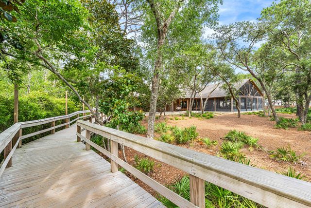112 E CAPTAIN FRITZ WAY, Freeport, FL 32439