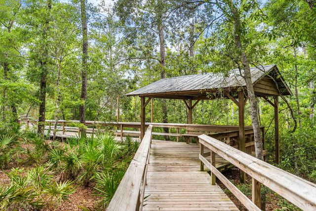112 E CAPTAIN FRITZ WAY, Freeport, FL 32439