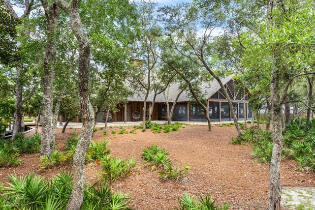 112 E CAPTAIN FRITZ WAY, Freeport, FL 32439