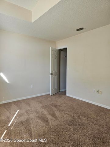 1736 Vista Lake Circle, Melbourne, FL 32904