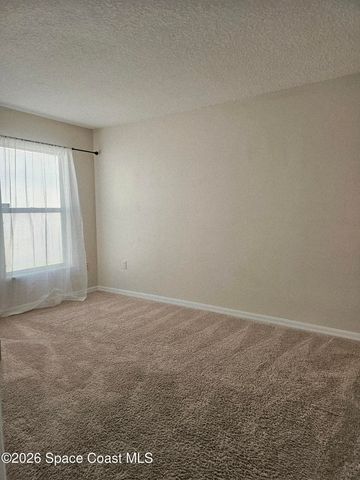 1736 Vista Lake Circle, Melbourne, FL 32904