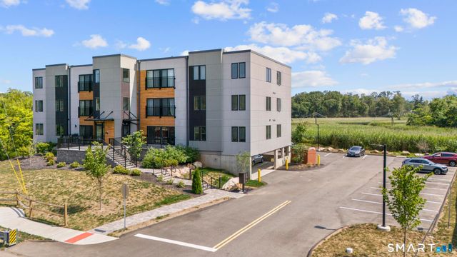 245 East Main Street 1, Branford, CT 06405