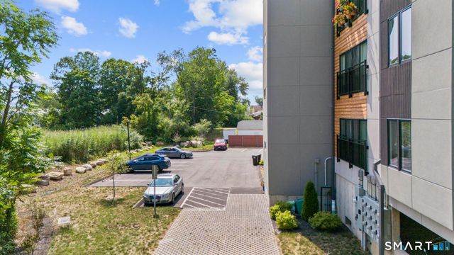 245 East Main Street 1, Branford, CT 06405
