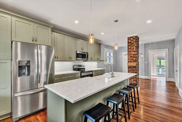 2031 Sherwood AVE, Roanoke, VA 24015