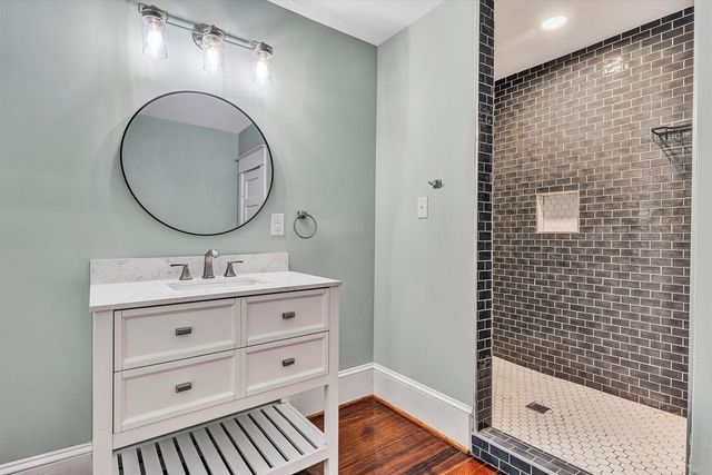 2031 Sherwood AVE, Roanoke, VA 24015