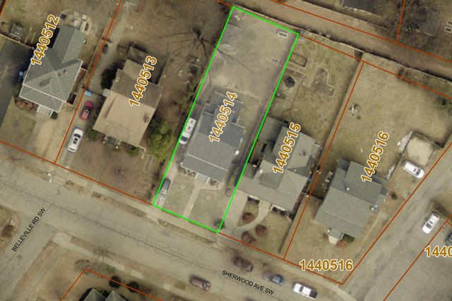 2031 Sherwood AVE, Roanoke, VA 24015