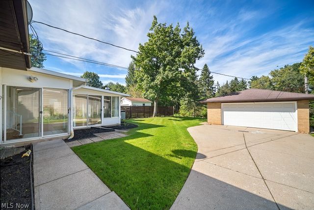 11254 Gordon Drive, Parma, OH 44130