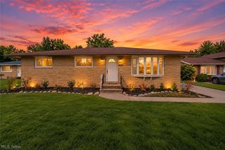11254 Gordon Drive, Parma, OH 44130
