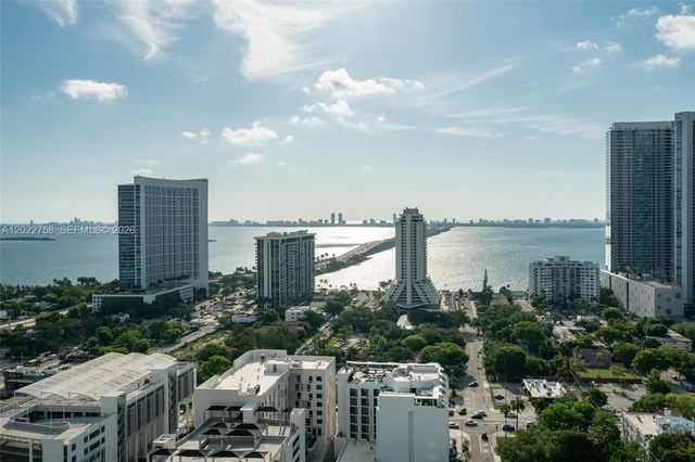 121 NE 34th St 2505, Miami, FL 33137