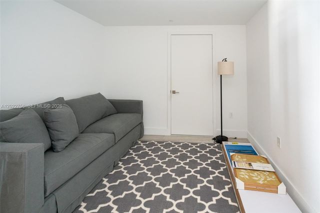 121 NE 34th St 2505, Miami, FL 33137