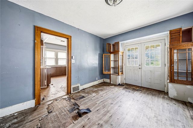 4229 Gifford Avenue, Cleveland, OH 44109