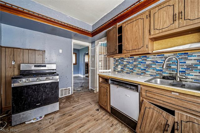 4229 Gifford Avenue, Cleveland, OH 44109