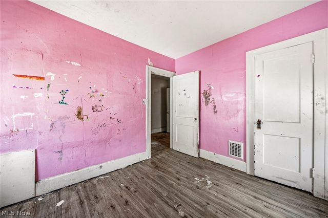4229 Gifford Avenue, Cleveland, OH 44109