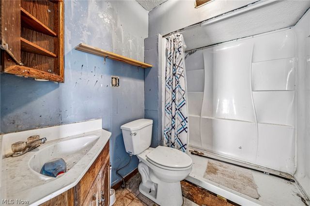 4229 Gifford Avenue, Cleveland, OH 44109