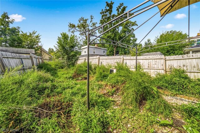 4229 Gifford Avenue, Cleveland, OH 44109