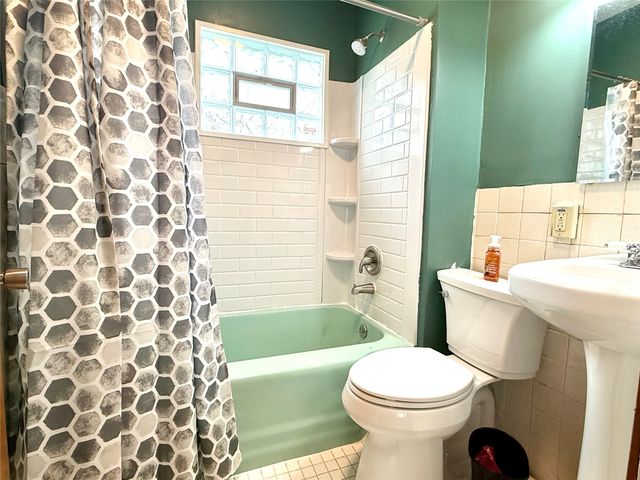 828 E 31ST Street, Erie, PA 16504