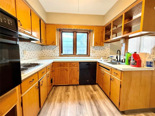 828 E 31ST Street, Erie, PA 16504