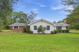 212 Andrew Mouhot Road, Ragley, LA 70657