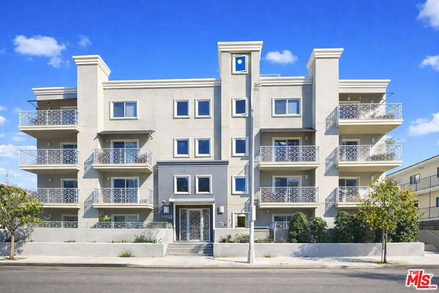 11023 Fruitland Drive 401, Studio City, CA 91604