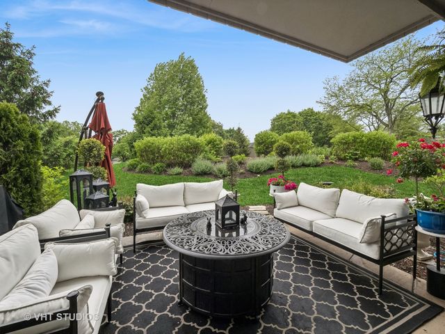 97 Thornhill Lane D, Lake Barrington, IL 60010