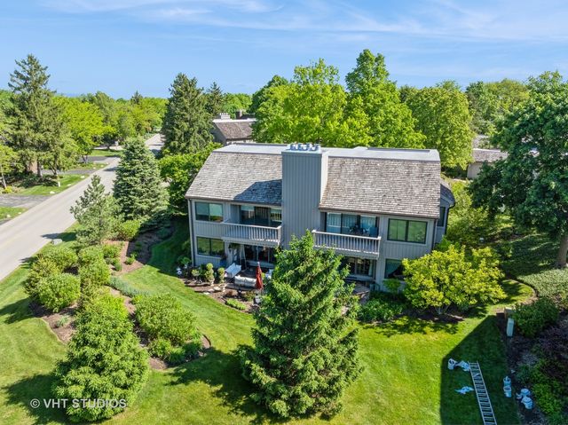 97 Thornhill Lane D, Lake Barrington, IL 60010