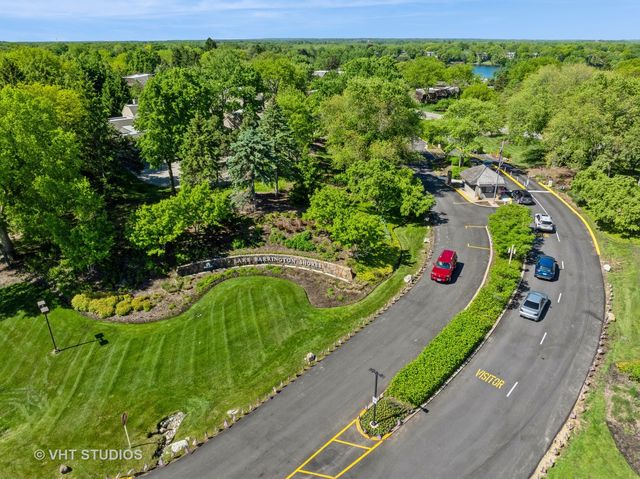 97 Thornhill Lane D, Lake Barrington, IL 60010