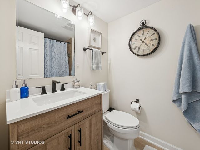 97 Thornhill Lane D, Lake Barrington, IL 60010