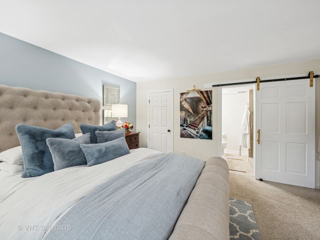 97 Thornhill Lane D, Lake Barrington, IL 60010