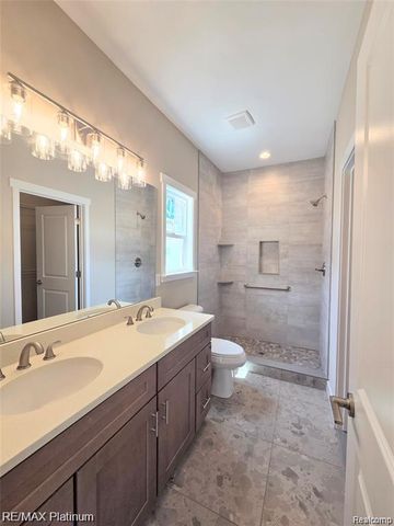 836 Oakwood Circle 36, Fenton, MI 48430