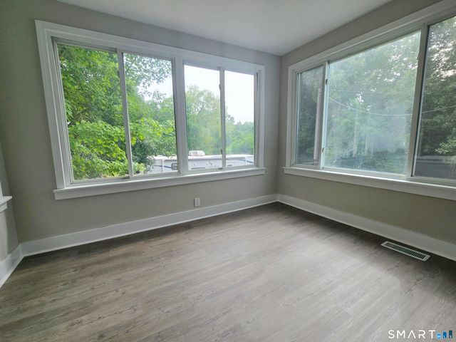 119 Merchants Avenue, Norwich, CT 06380