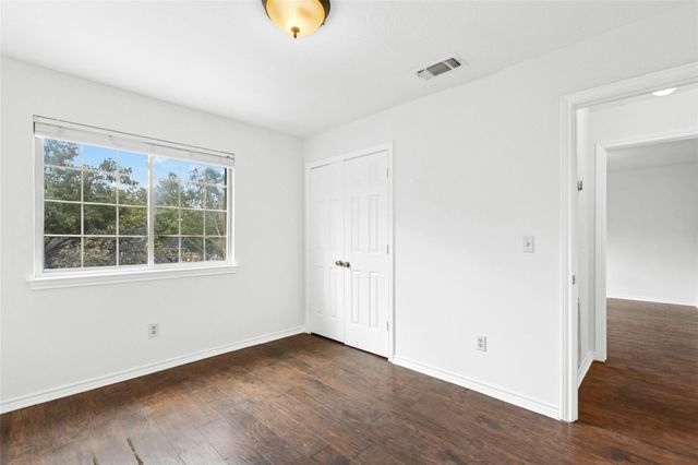 401 Applewood DR, Pflugerville, TX 78660