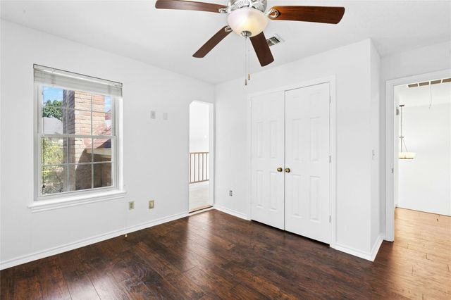 401 Applewood DR, Pflugerville, TX 78660