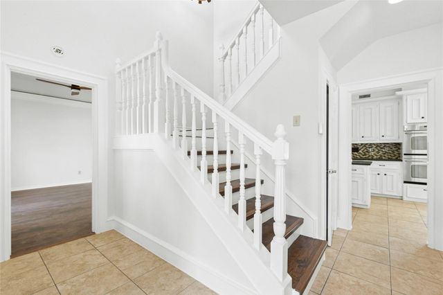 401 Applewood DR, Pflugerville, TX 78660