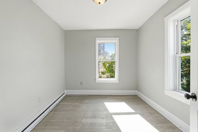 2 Ely St, Worcester, MA 01610