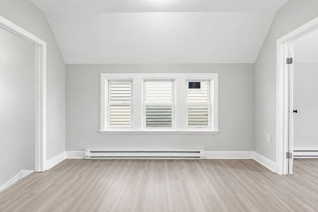 2 Ely St, Worcester, MA 01610