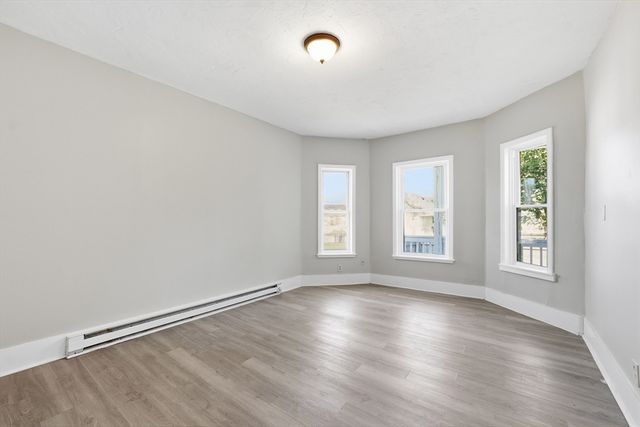 2 Ely St, Worcester, MA 01610