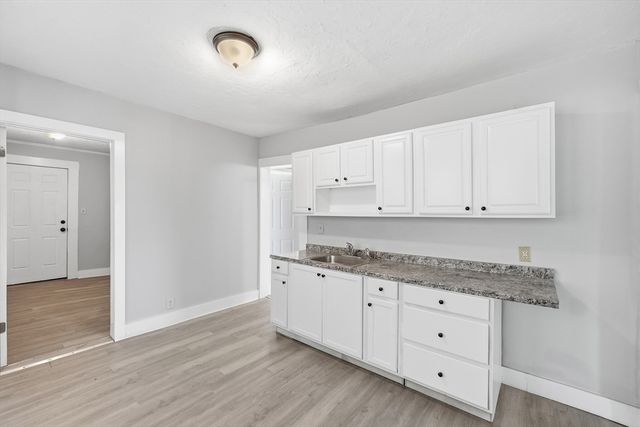 2 Ely St, Worcester, MA 01610