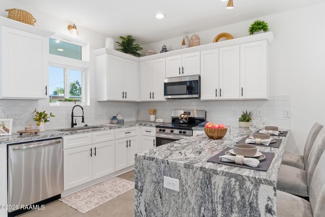 618 S Washington Street 10 A, Lafayette, LA 70501