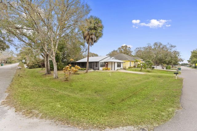 3585 SE 8th Street, Okeechobee, FL 34974