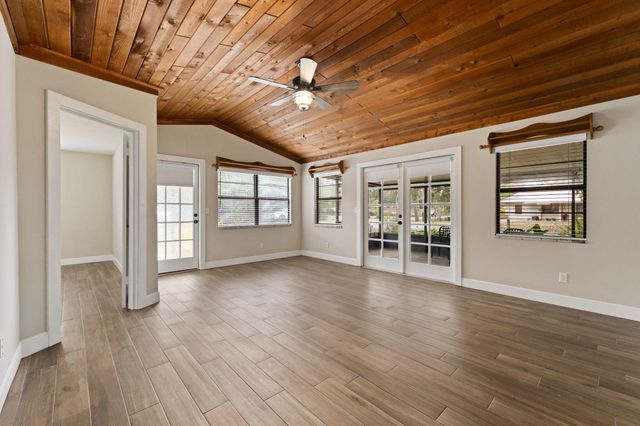 3585 SE 8th Street, Okeechobee, FL 34974